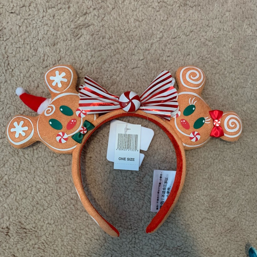 NWT Disney Gingerbread Man Ear Headband